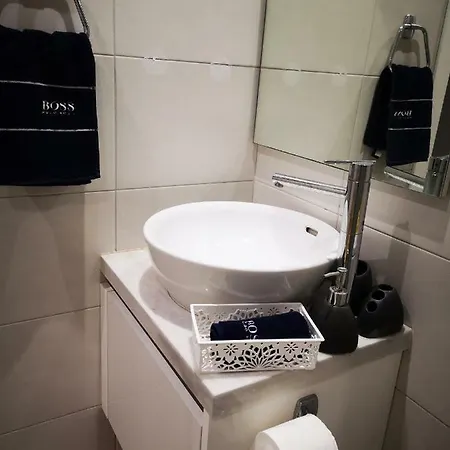Apartment Luxury 3 Bedroom With Pool