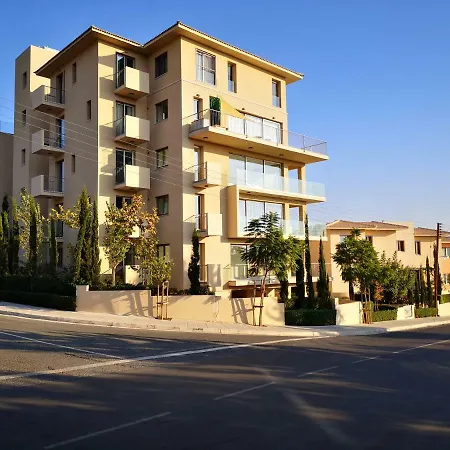 Luxury 3 Bedroom With Pool Paphos