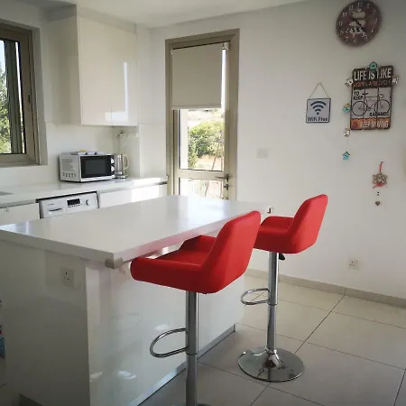 Luxury 3 Bedroom With Pool Διαμέρισμα