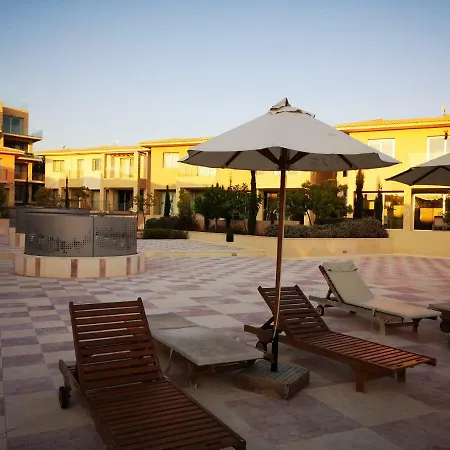 Luxury 3 Bedroom With Pool * Пафос