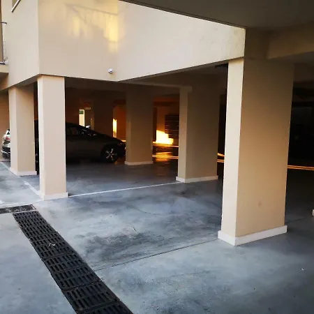 Luxury 3 Bedroom With Pool Πάφος