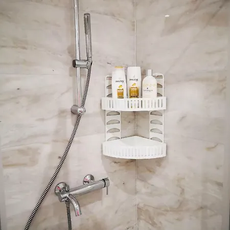 Luxury 3 Bedroom With Pool Пафос